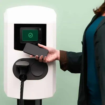 people-IM15-ev-charging-green2